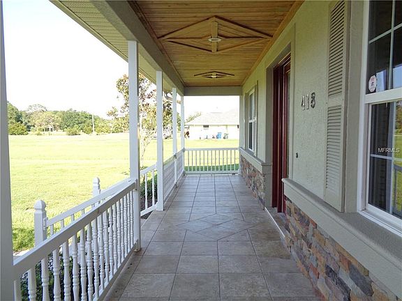 3rd image of 418 Stewart Dr