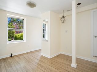 320 E 11th St APT 201, New York, NY 10003