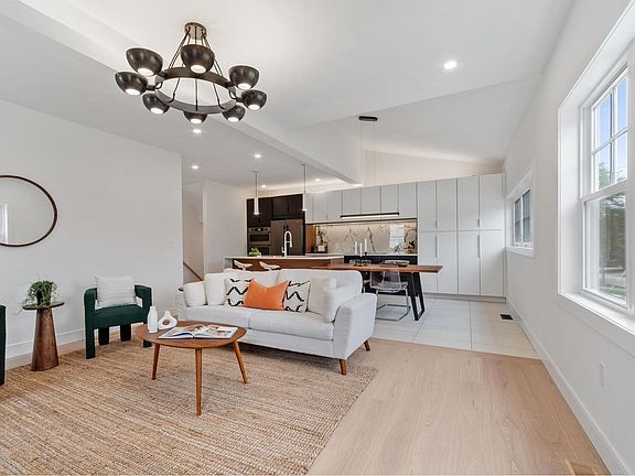 3rd image of 58 Neillian St #58