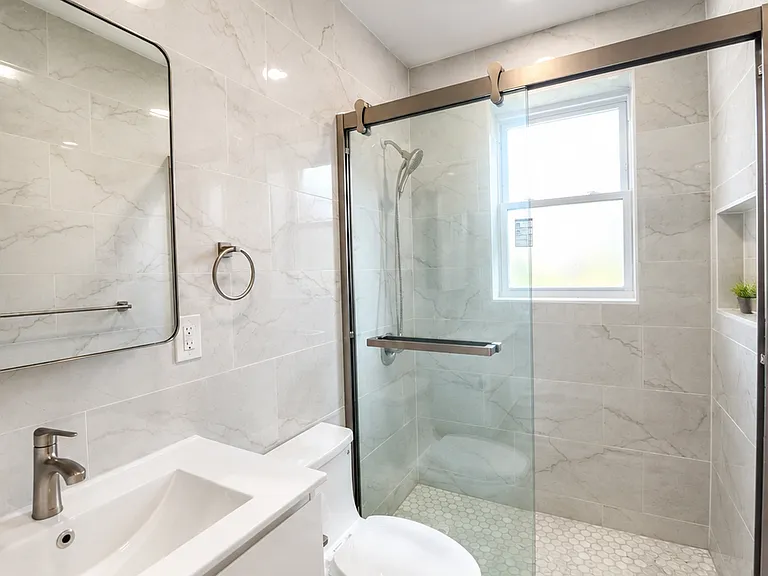 613 Sutter Ave #3 — Photo 4