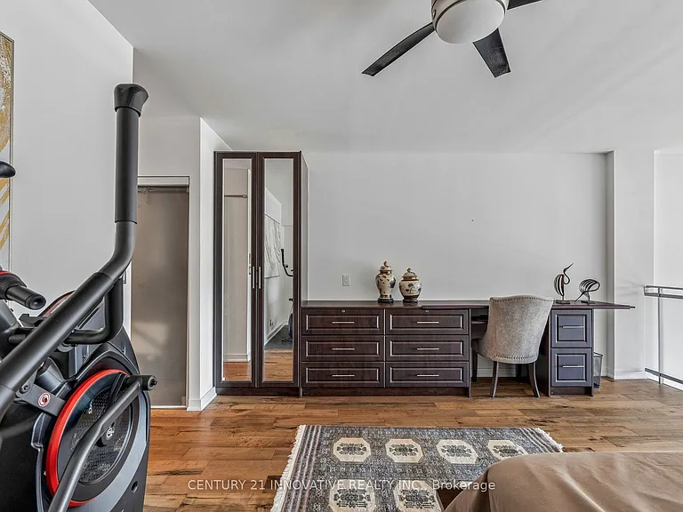 160 Baldwin St #420 — Photo 30