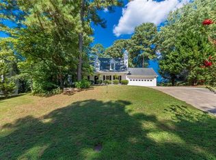 5811 Swan Walk, Buford, GA 30518