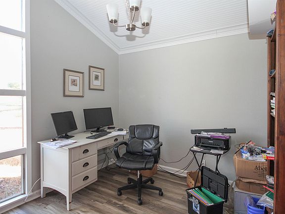 4th image of 3703 Bridle Path