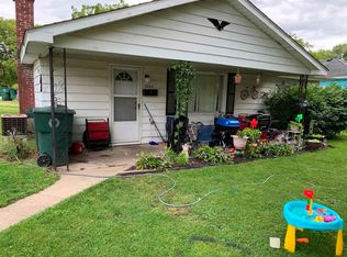 3202 E Grays Ct, Muncie, IN 47302