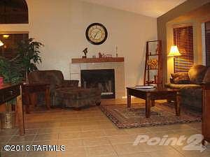 Beautiful Living Room with fireplace