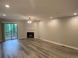 115 Greengate Ct, Cary, NC 27511