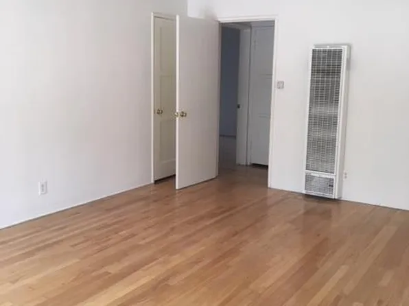 613 1/2 Kelton Ave, Los Angeles, CA 90024