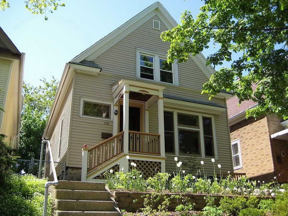 Totally Updated Riverwest Bungalow!