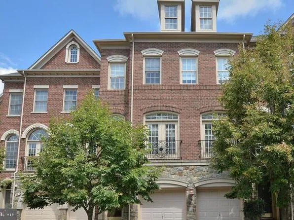 4903 Donovan Dr, Alexandria, VA 22304