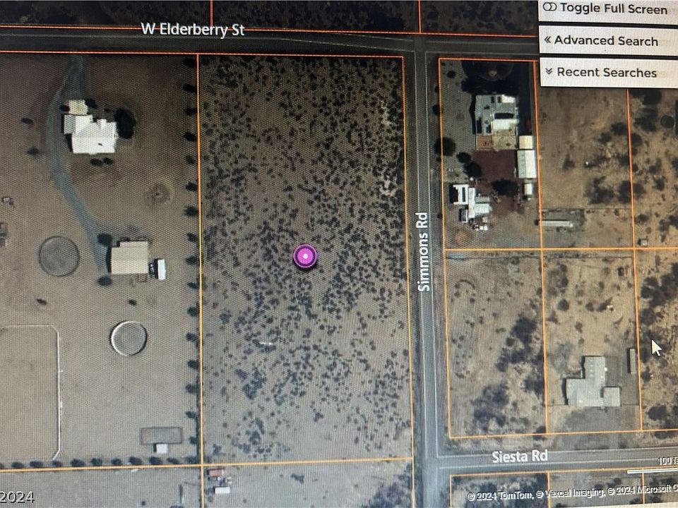 2nd image of 781 W Elderberry St