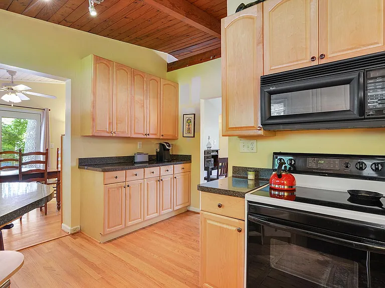 2657 E Drew Valley Rd — Photo 6
