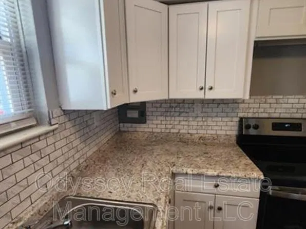 210 W Spencer Ave, Wildwood, NJ 08260