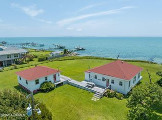 782 Island Rd, Harkers Island, NC 28531