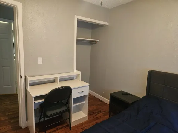 1425 Harry St, Ypsilanti, MI 48198