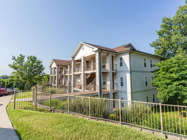 114 Oxford Drive Apt 12 BLDG 7, Branson, MO 65616