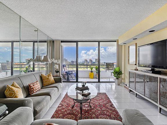 5th image of 20355 NE 34th Ct APT 1624