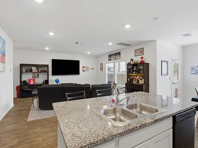 19017 Romano Dr — Photo 17