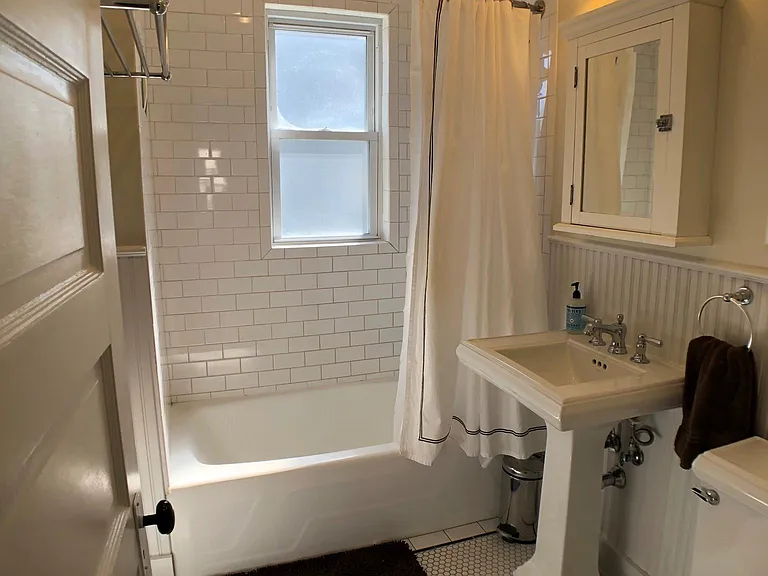 29 Forest St #2 — Photo 9