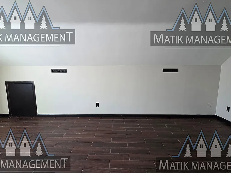 1644 1st Ave NE #2 — Photo 8