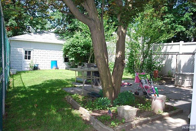 2nd image of 2 Webster St