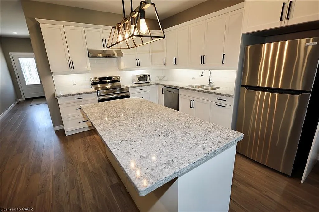 2 bed, 1.5 bath, 1235 sqft, $2,400 — Photo 4