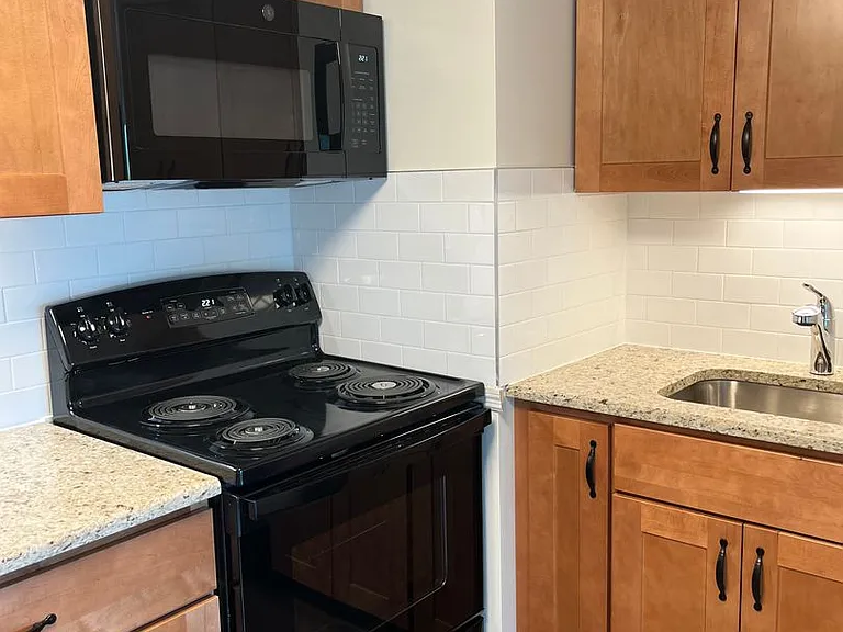 1115 Marietta Ave #25 — Photo 1