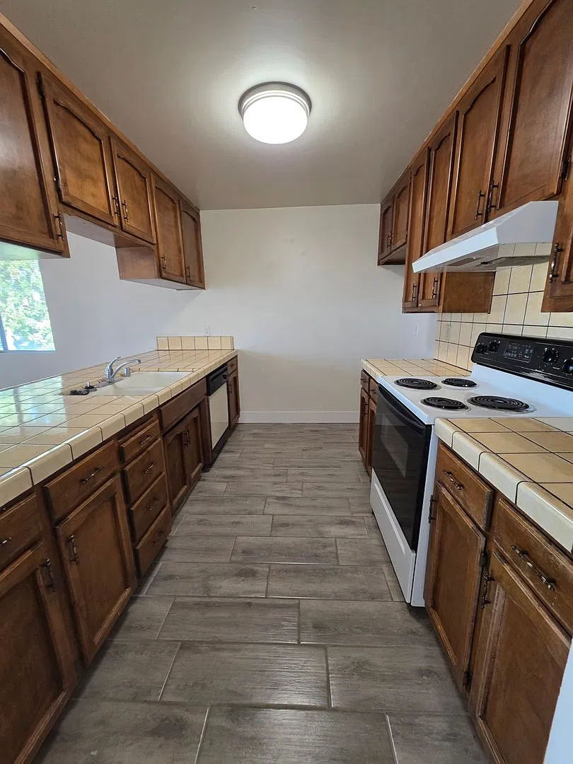 3112 La Costa Street #D - Upstairs Apartment — Photo 1