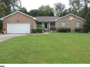 1 Buttonwood Dr, Pilesgrove, NJ 08098