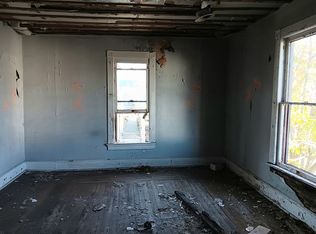 139 W 9th St, Anderson, IN 46016