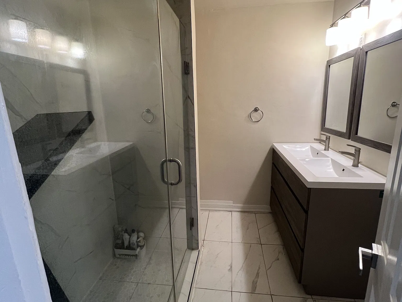 3 bed, $2,450 — Photo 4