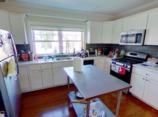 11 Roberts St #2H, Somerville, MA 02145