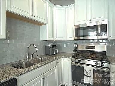3rd image of 7451 Red Mulberry Way