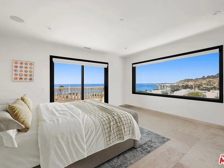 22435 Pacific Coast Hwy — Photo 17