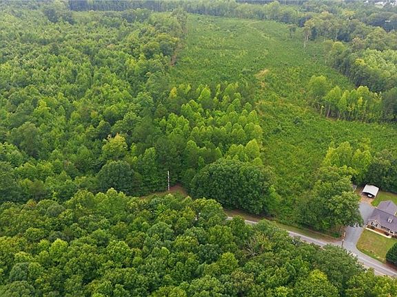 4th image of 482 Old Mountain Rd