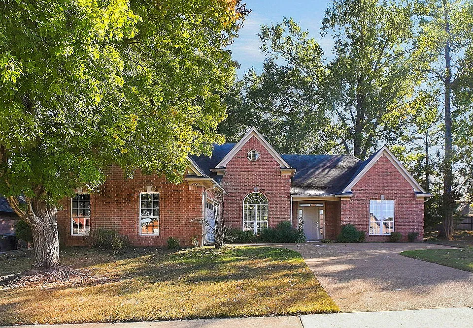 7743 Shadow Hills Dr