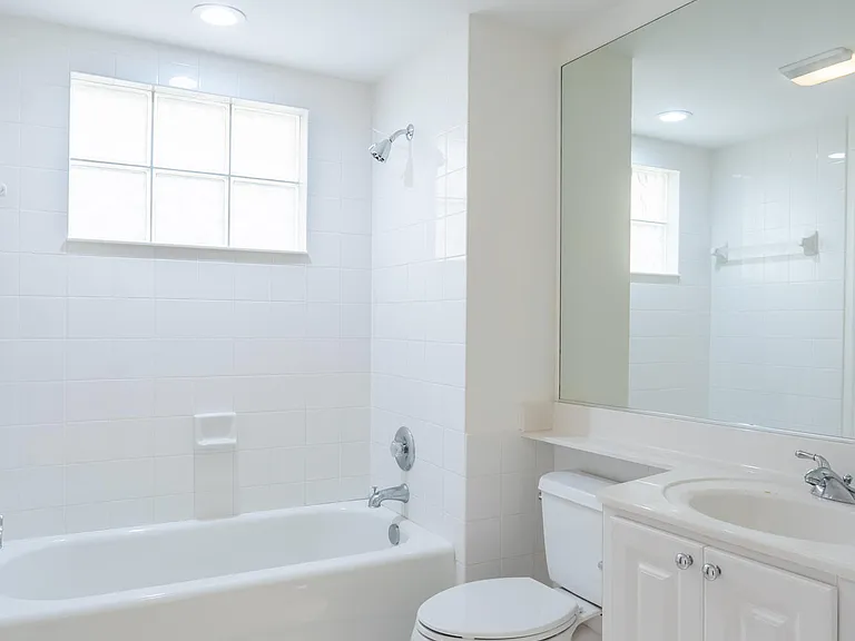 186 Soriano Dr — Photo 8