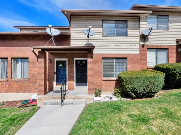 1113 Country Hills Dr APT B2, Ogden, UT 84403