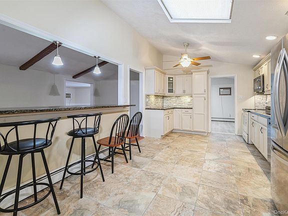 5th image of 26 Huxley Lane