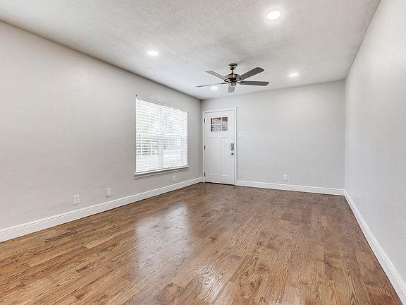 3rd image of 5444 Gaston Ave APT 101