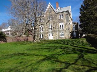 79 Coggeshall Ave #1A, Newport, RI 02840