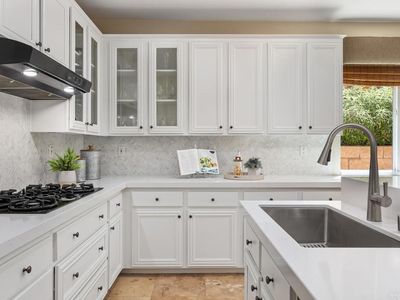 1142 Via Vera Cruz, San Marcos, CA, 92078