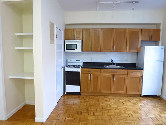 Rented by City & Suburban | media 27