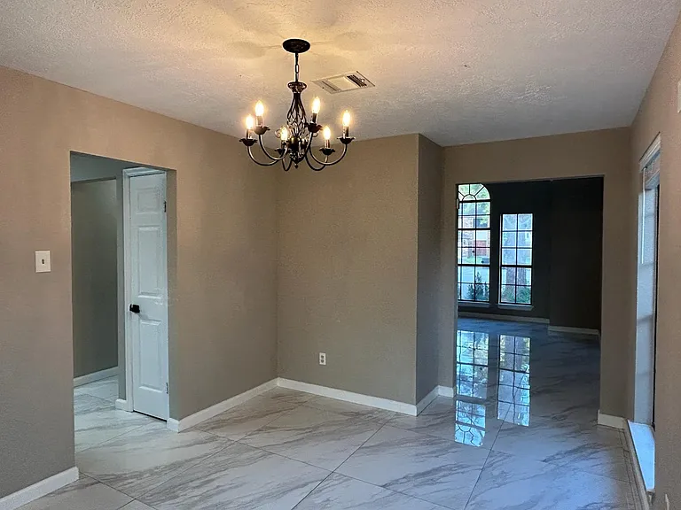 14210 Orchard Farms Ln — Photo 5