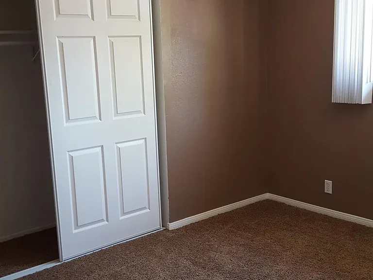 Master Bedroom / Closet