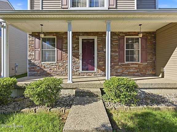 3rd image of 11812 Garden Grove Way