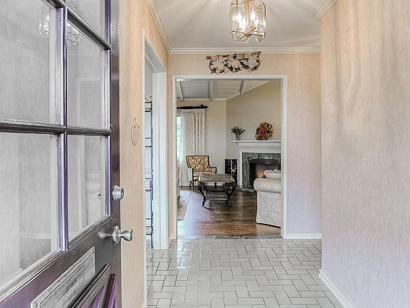 5th image of 8707 Indian Hills Dr