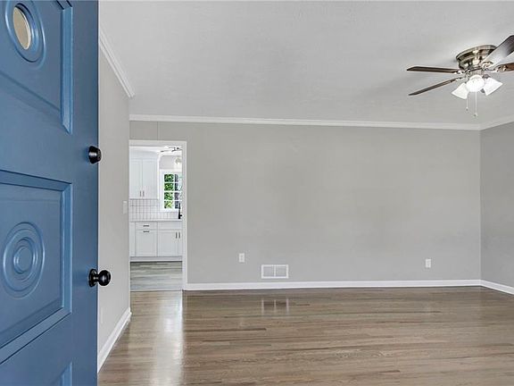 4th image of 1697 Rustic Dr SW