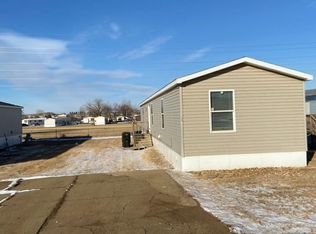 267 C St, Dickinson, ND 58601