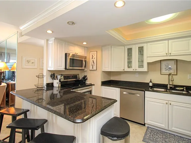 3443 Gulf Shore Blvd N #213 — Photo 18