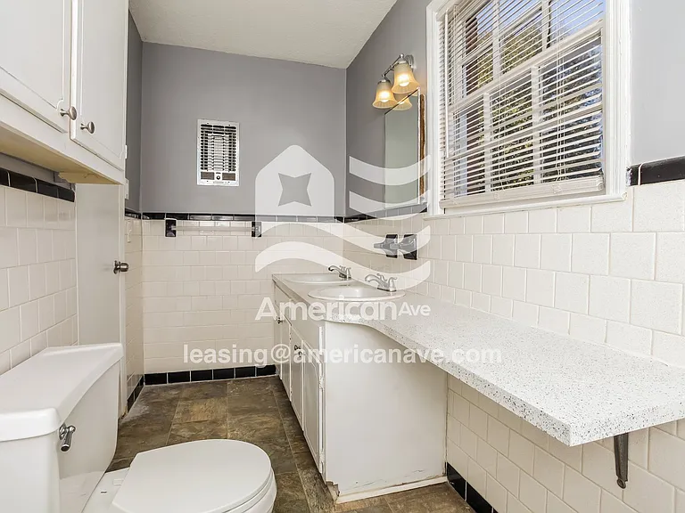4784_011_wm_-_main_bathroom_13466824.jpg